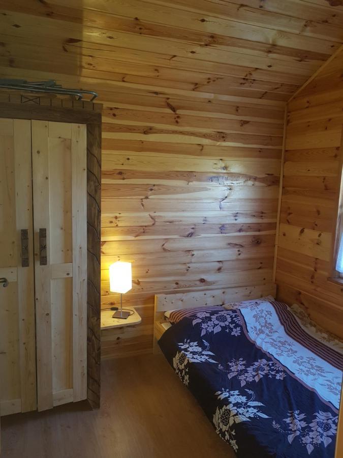 Domki Letniskowe Poranek Jezierzany Esterno foto