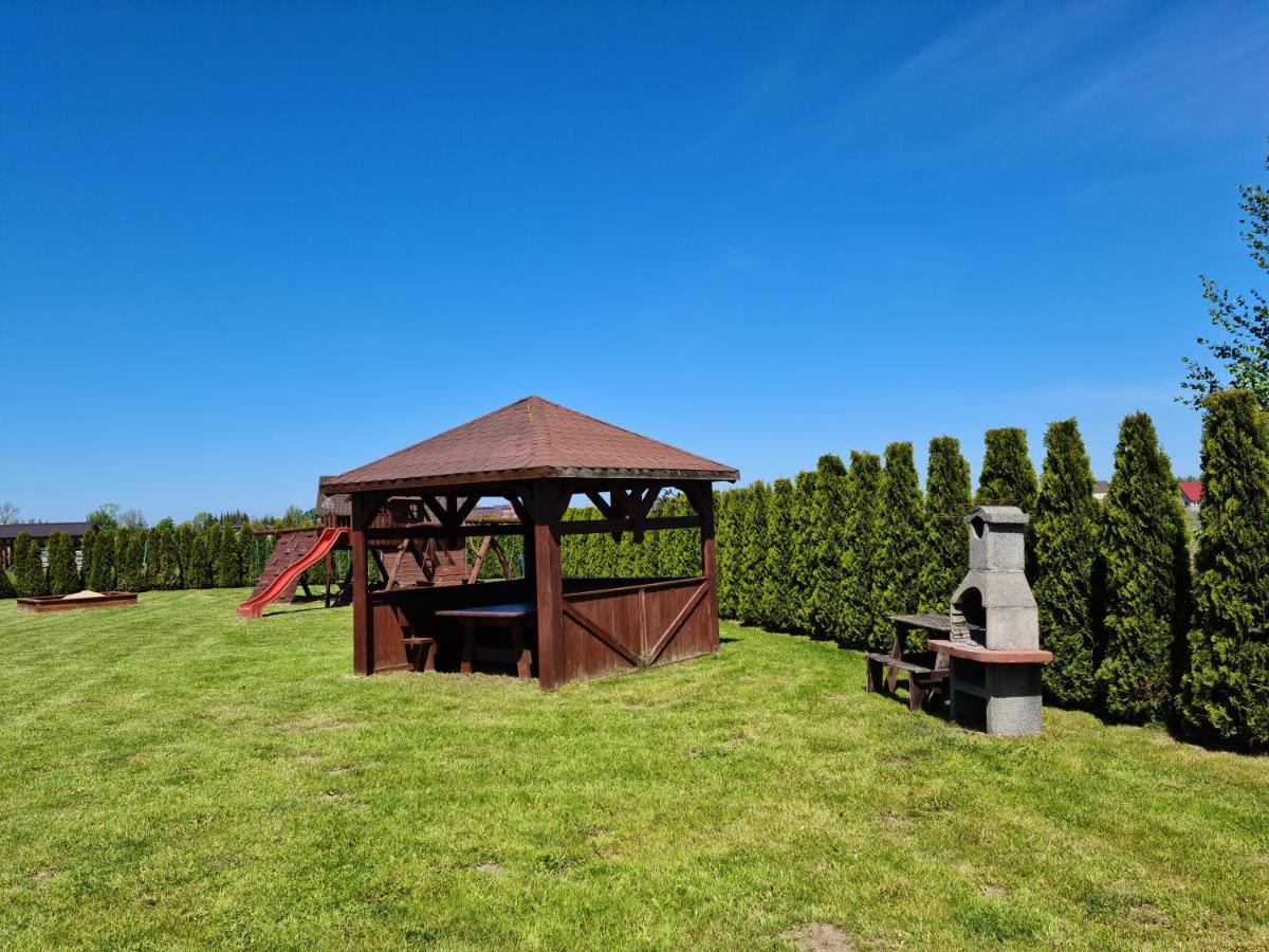Domki Letniskowe Poranek Jezierzany Esterno foto